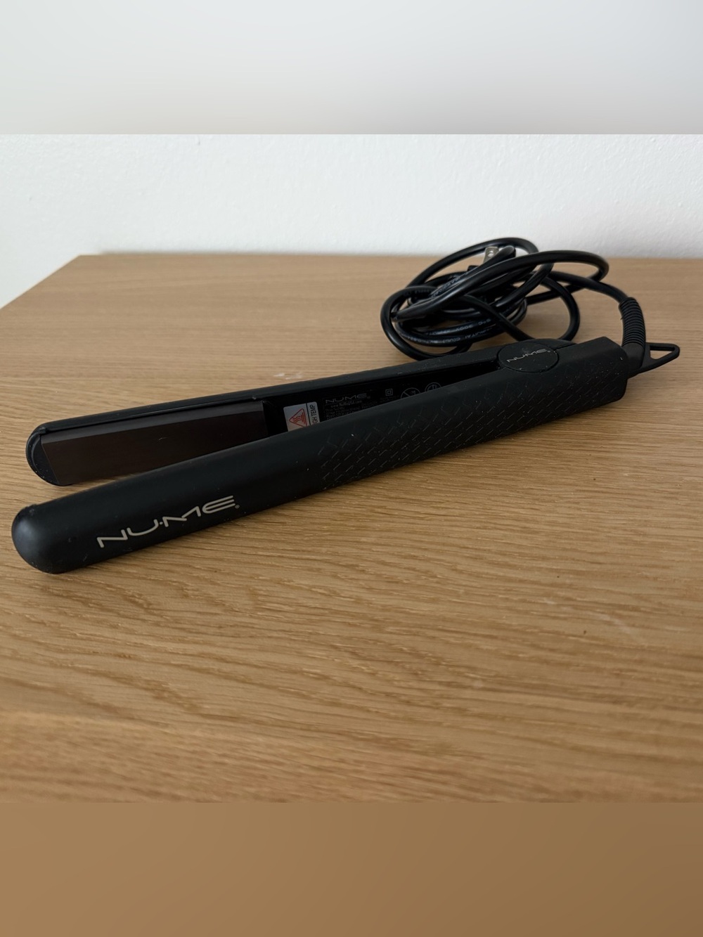 NuMe Black Ceramic Hair Straightener with Textured Grip